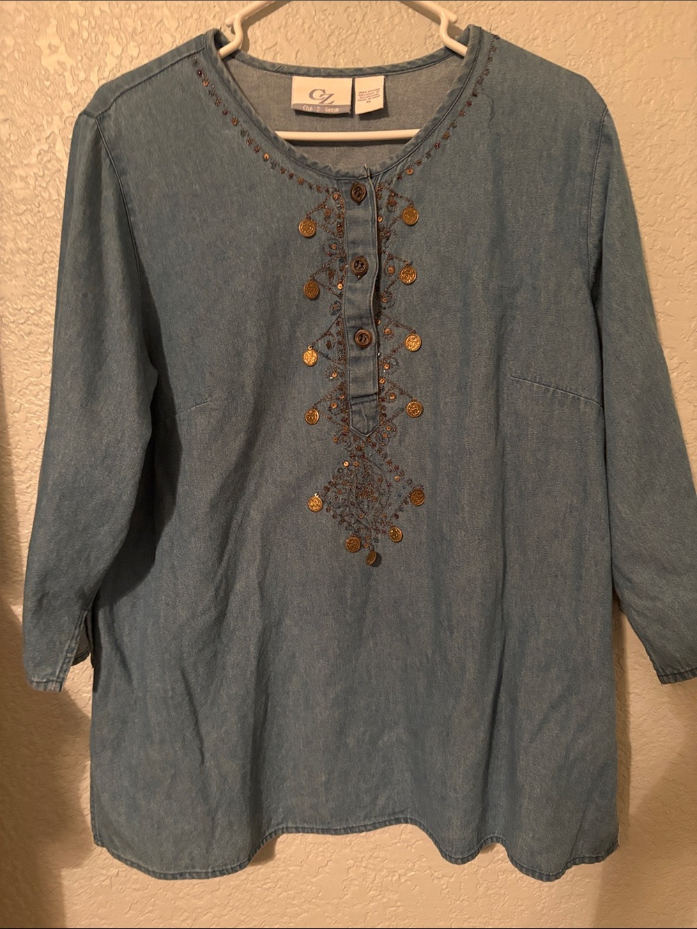 Women’s Light Denim Embroidered Tunic Top 3 Buttons Copper Details Size XL
